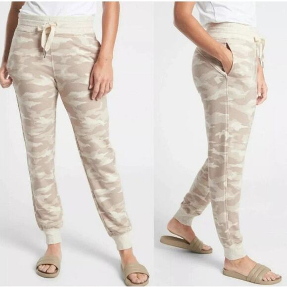 Athleta Pants Womens Small Cream Tan Camo Balance Printed Jogger Lounge Active - Picture 1 of 11